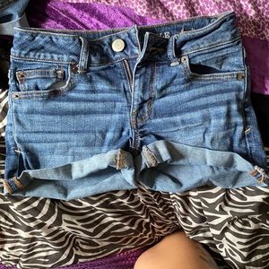 American eagle low rise shorts size 0 like new